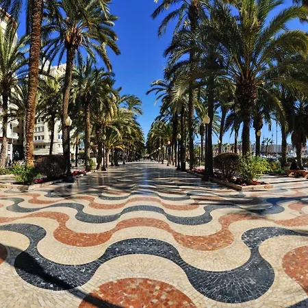 Place De La Mairie * アリカンテ