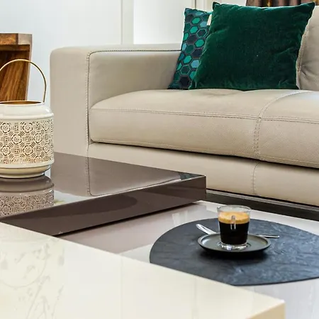 Place De La Mairie * アリカンテ