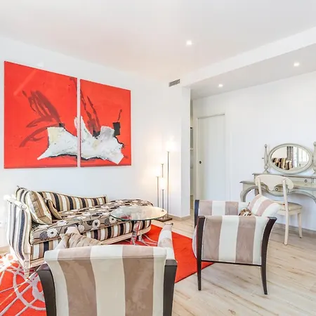 Place De La Mairie *