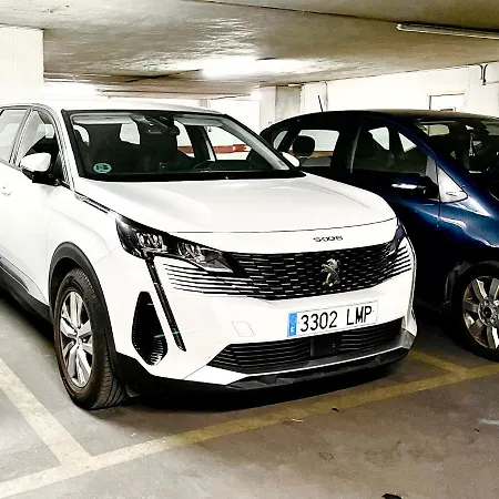 Place De La Mairie アパート