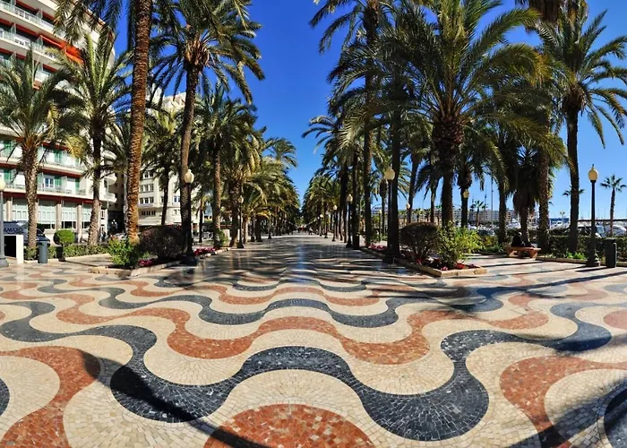Place De La Mairie * Alicante